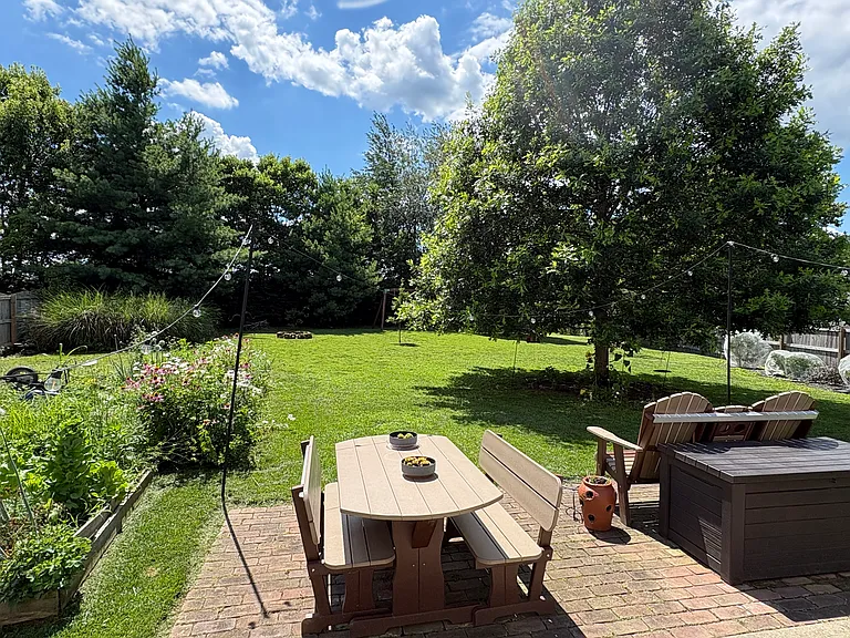 125 Grisham Dr — Photo 50