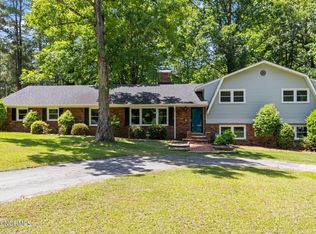 125 Heather Ln, Southern Pines, NC 28387