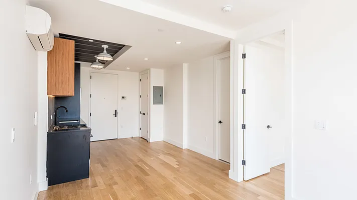 Rented by Nooklyn NYC LLC | media 65