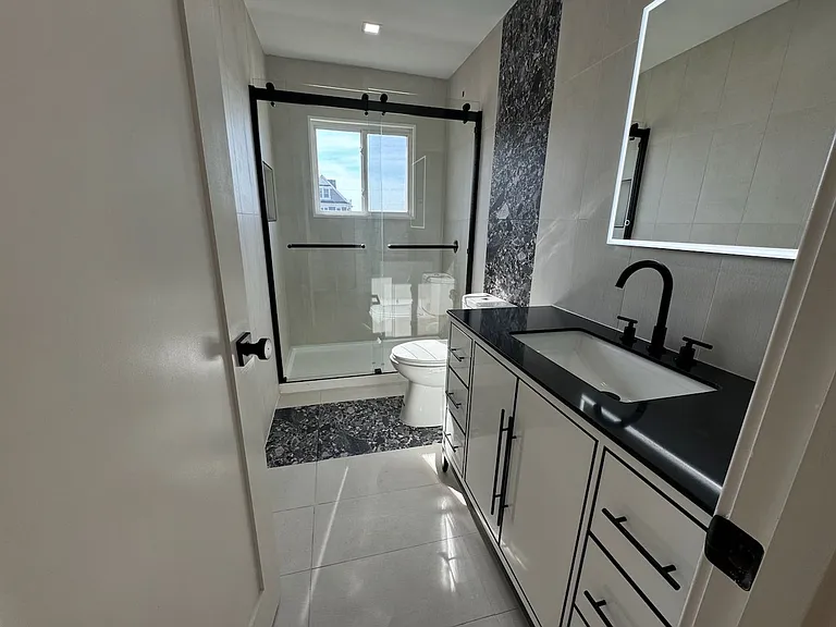 One Ocean Residences — Photo 16