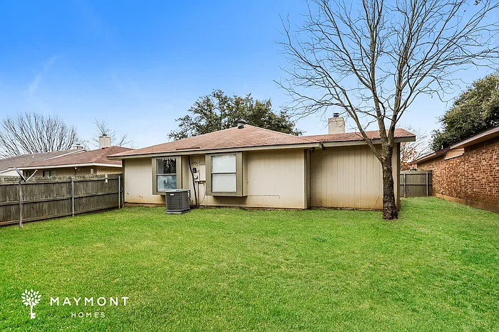 105 Caprock Dr — Photo 11