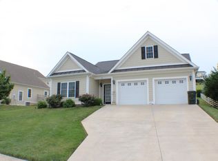265 Windsor Dr, Fishersville, VA