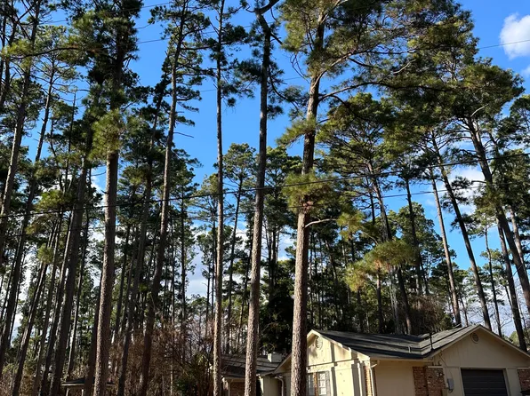 509 Green Meadow Trl, Hawkins, TX 75765