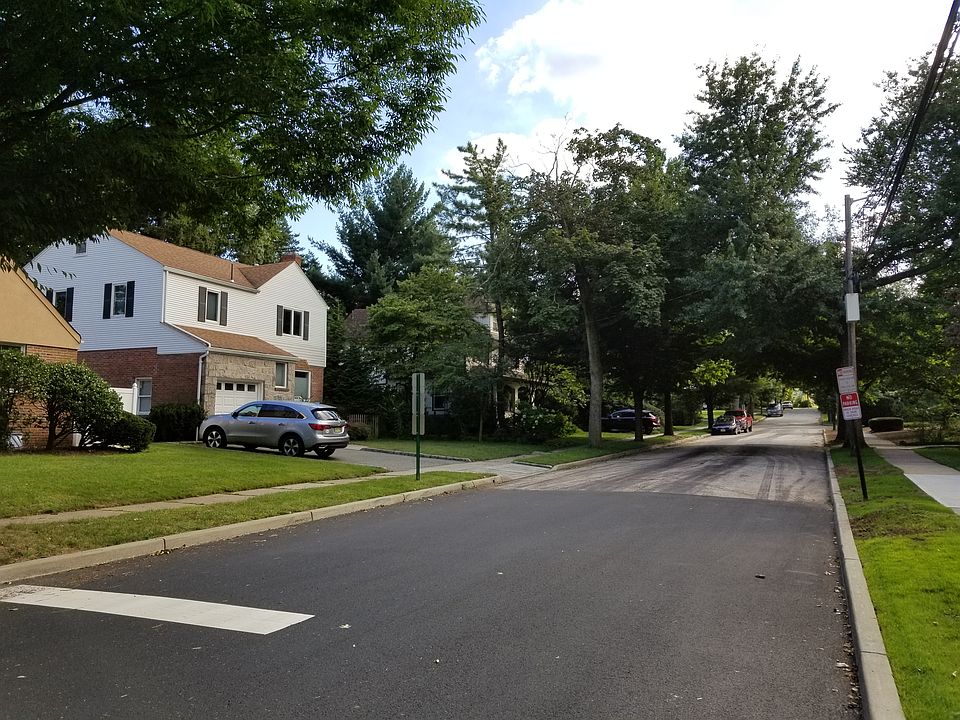 2nd image of 45 Brook Ter