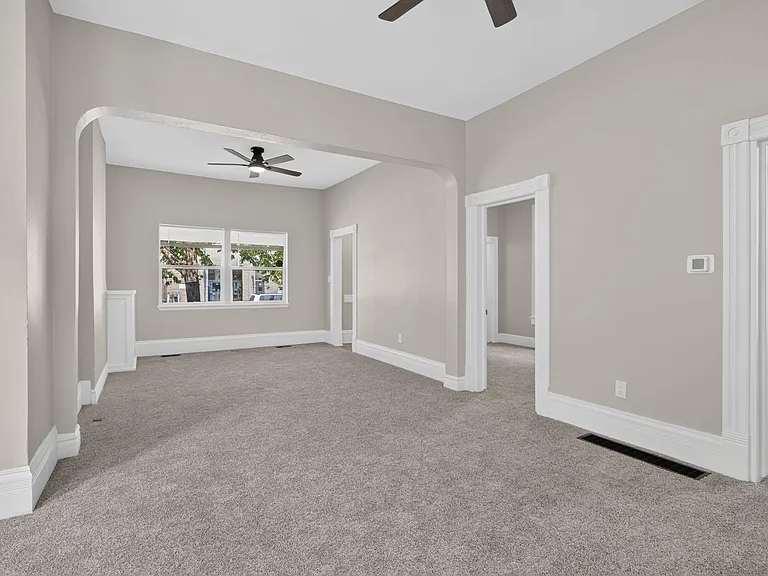 132 S Lincoln St — Photo 10