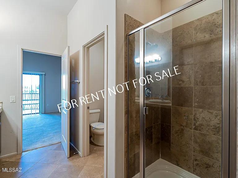 2010 E River Rd #203 — Photo 19
