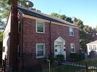 1642 Centre St, West Roxbury, MA 02132