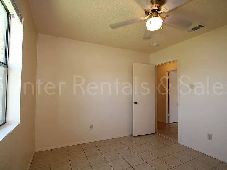 2804 Derby Dr — Photo 16
