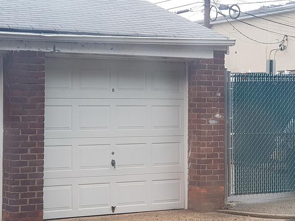 one car garage( #10)