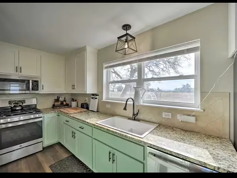 324 Deer Rd — Photo 27