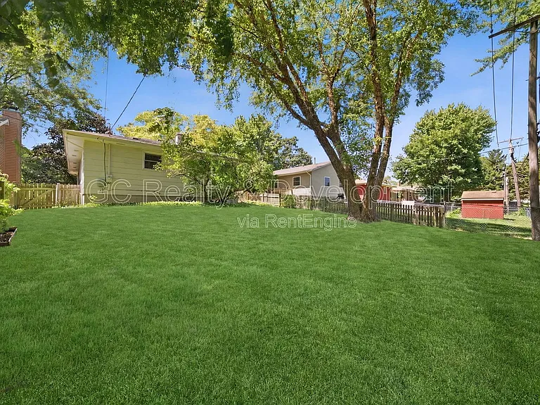 1388 Gardina Vis — Photo 21