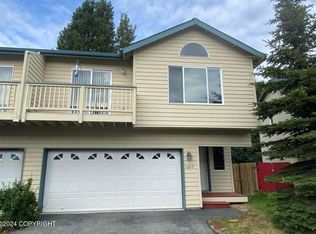 1657 Mountainman Loop #27, Anchorage, AK 99501