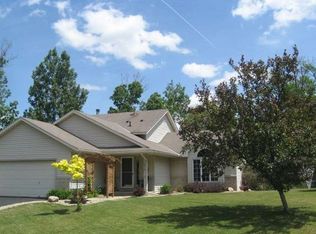 6910 Country Ln, Rockford, MN 55373