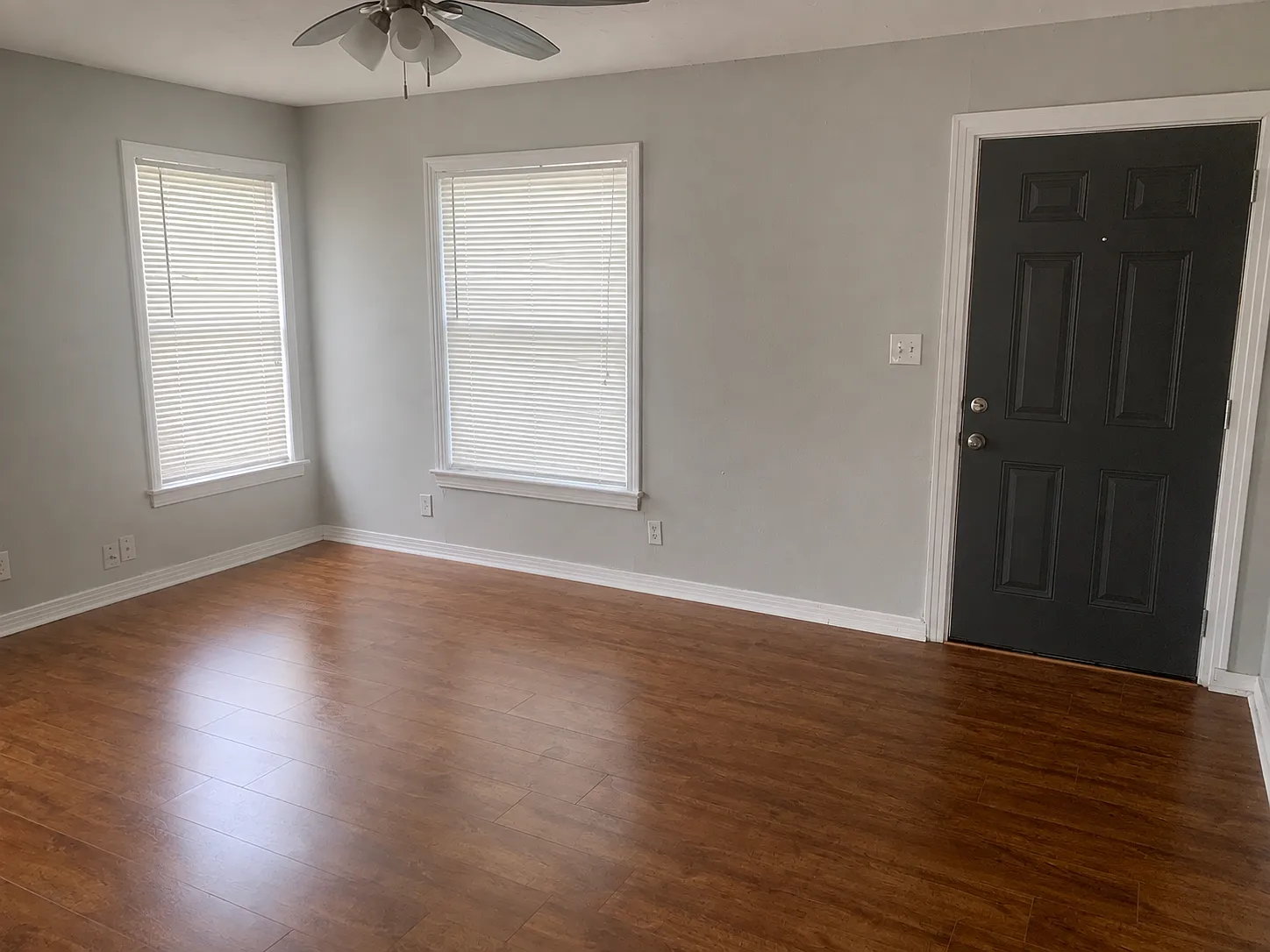 2 bed, 884 sqft, $1,700 — Photo 2