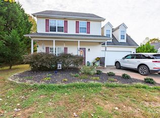 505 Coffeetree Ln, Stanley, NC 28164