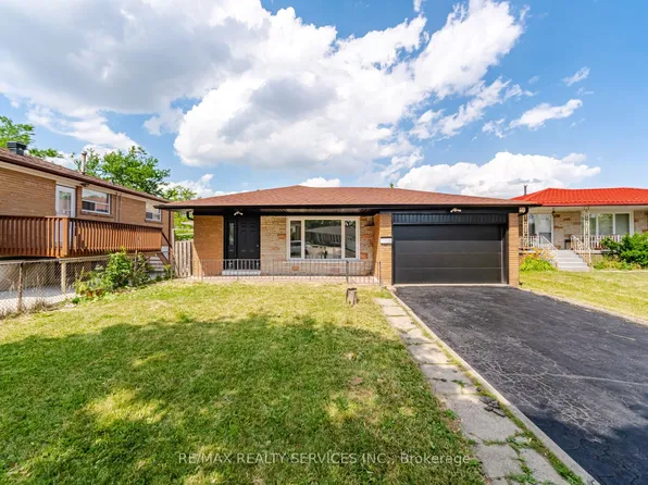 7493 Netherwood Rd, Mississauga, ON L4T 2N7