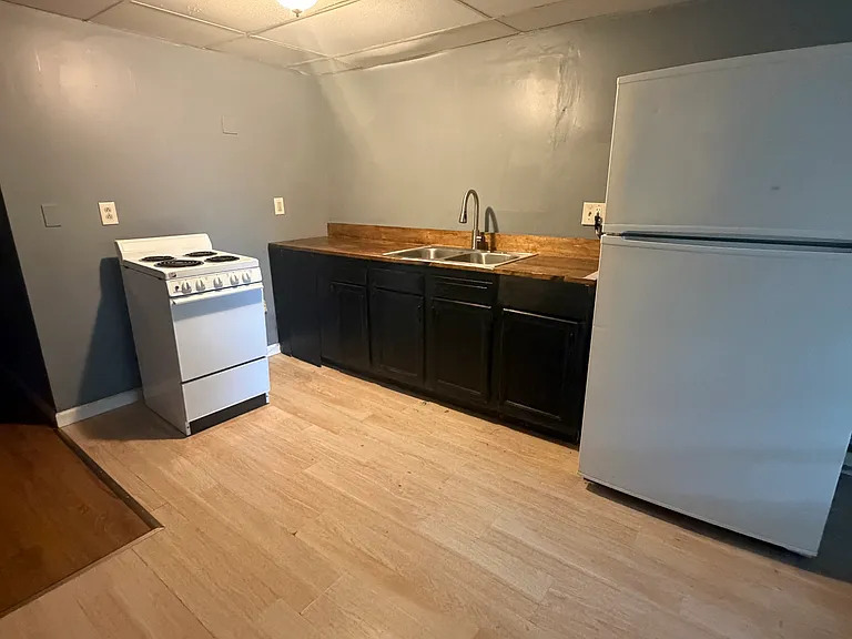 1019 Clay Ave #3 — Photo 1