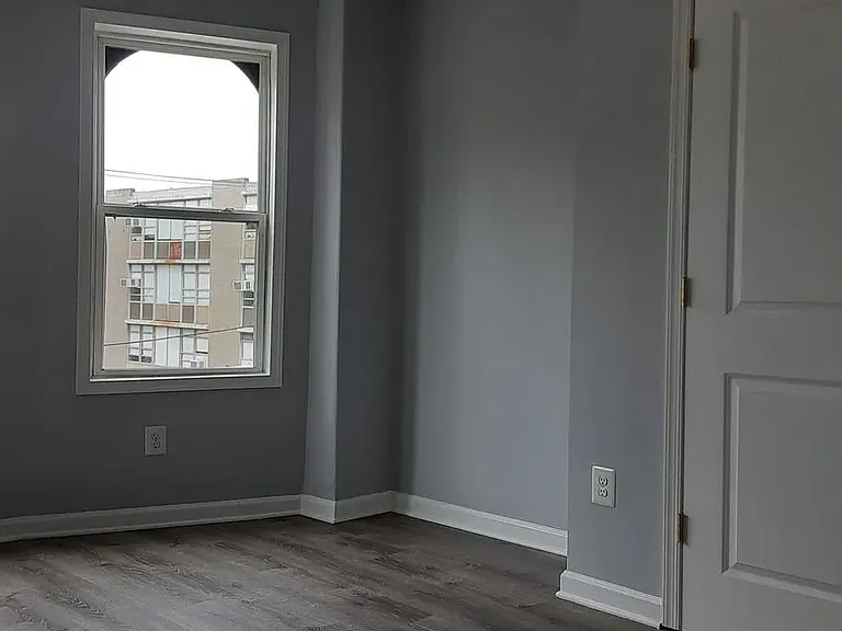 68 W Rockland St #2 — Photo 20