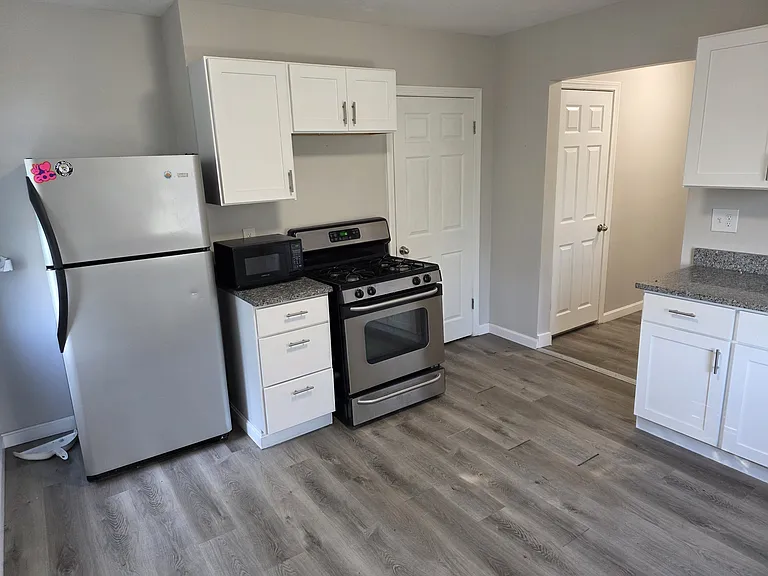 93 Summit St #6 — Photo 8