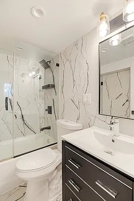 Bathroom, photo 2