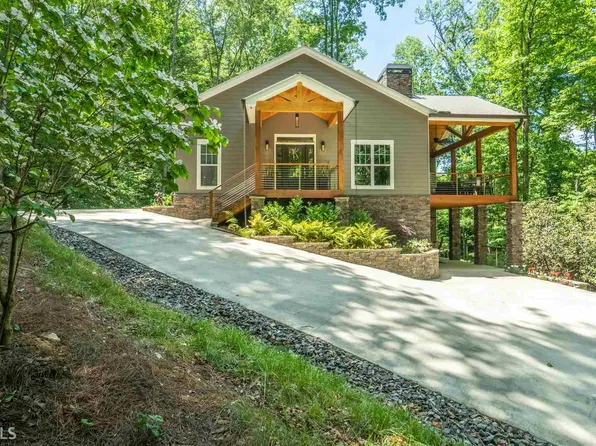 112 Spring St, Clarkesville, GA 30523