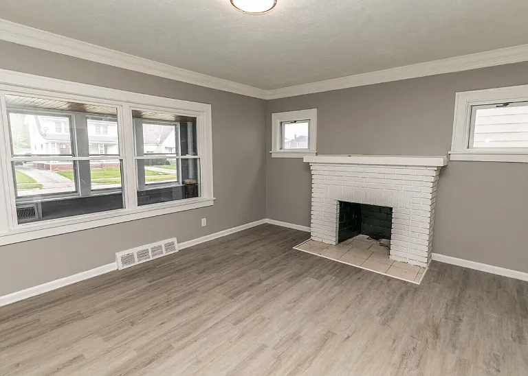 20100 Gardenview Dr — Photo 3