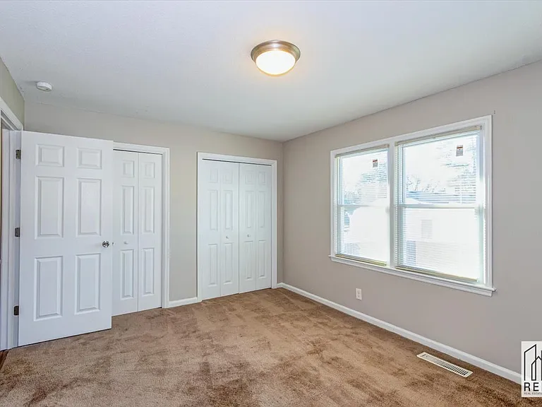 2201 Walden Dr — Photo 6