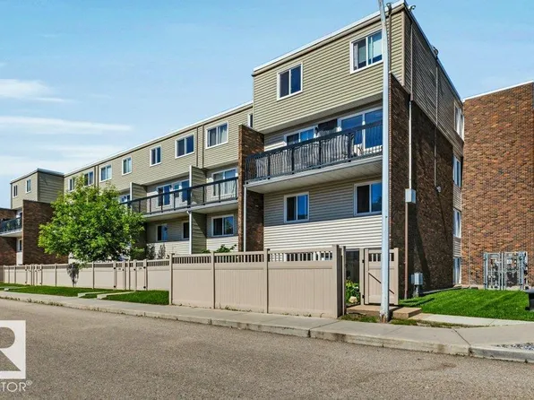 7805 159th St NW #102, Edmonton, AB T5R 2E1