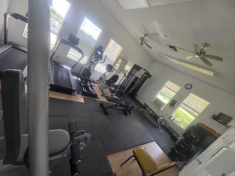 2851 Somerset Dr #208 — Photo 18