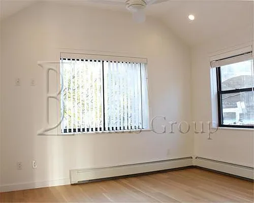 Rented by Bouklis Group | media 3