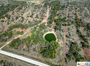 1345 Bugtussle Ln, Luling, TX 78648