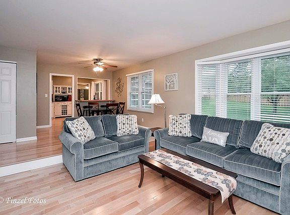 3rd image of 4407 Ashley Dr