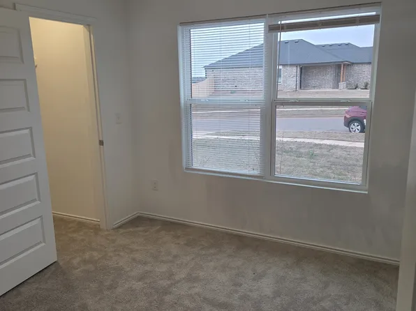 5809 Bradford Pear Ln, Edmond, OK