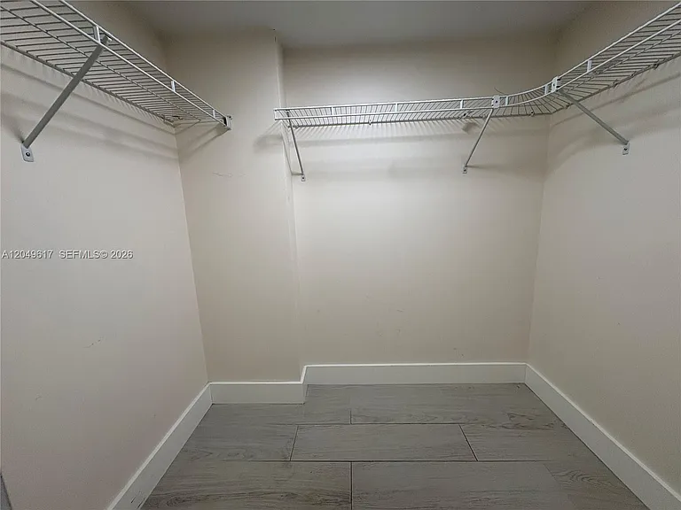 900 NE 12th Ave #703 — Photo 13