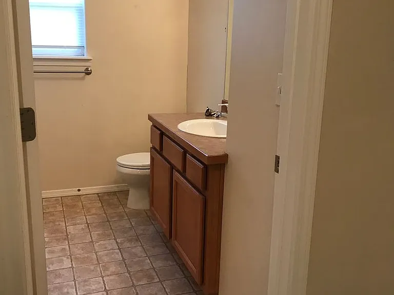 1831 Teton Ct — Photo 8