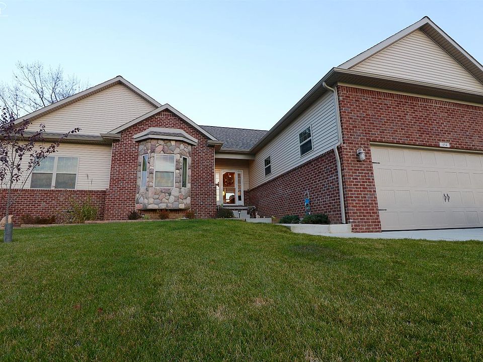 1st image of 454 Forest Hill Dr
