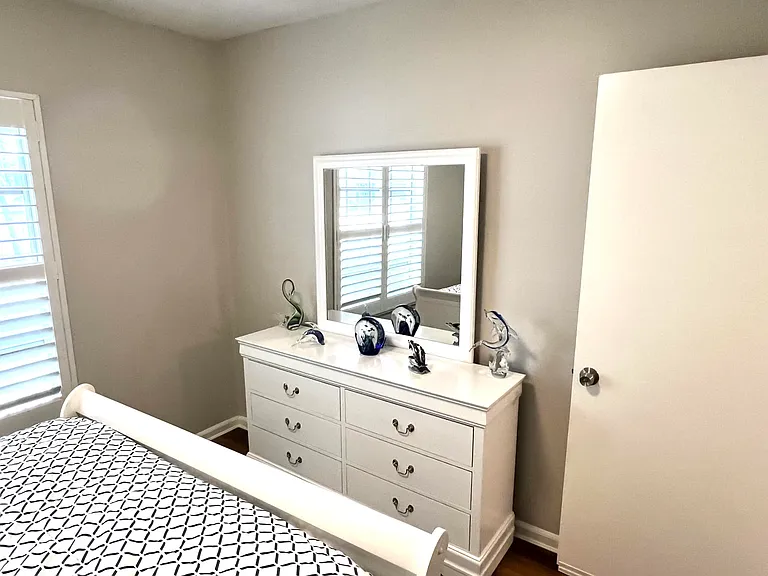 2270 NE 68th St #1911 — Photo 11