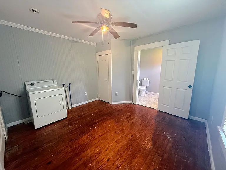 316 Kirkman St #B — Photo 8