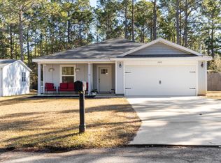 2408 Crescent Wood Rd, Navarre, FL 32566