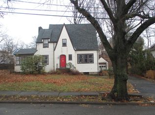 8 Francis Pl, Caldwell, NJ 07006