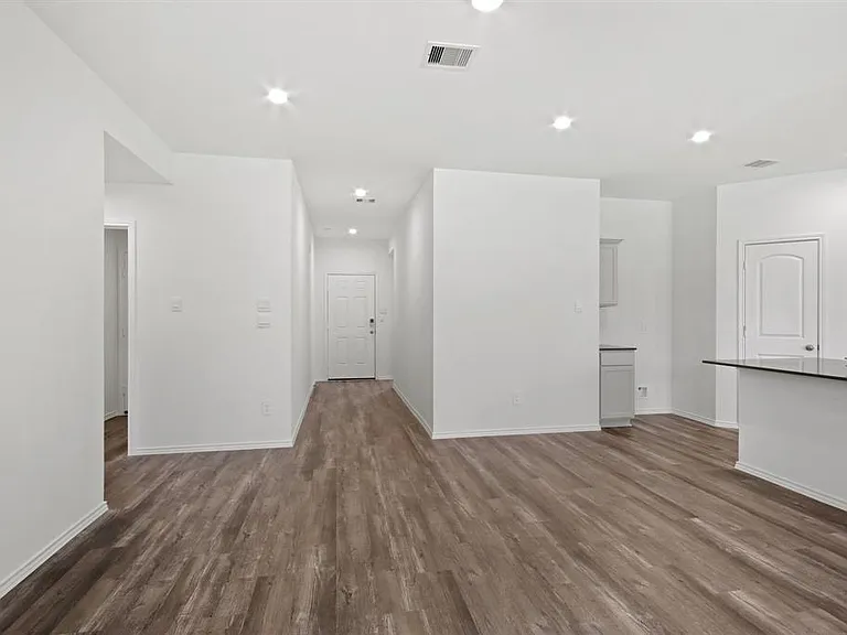 14207 Yellow Jacket Ct — Photo 4