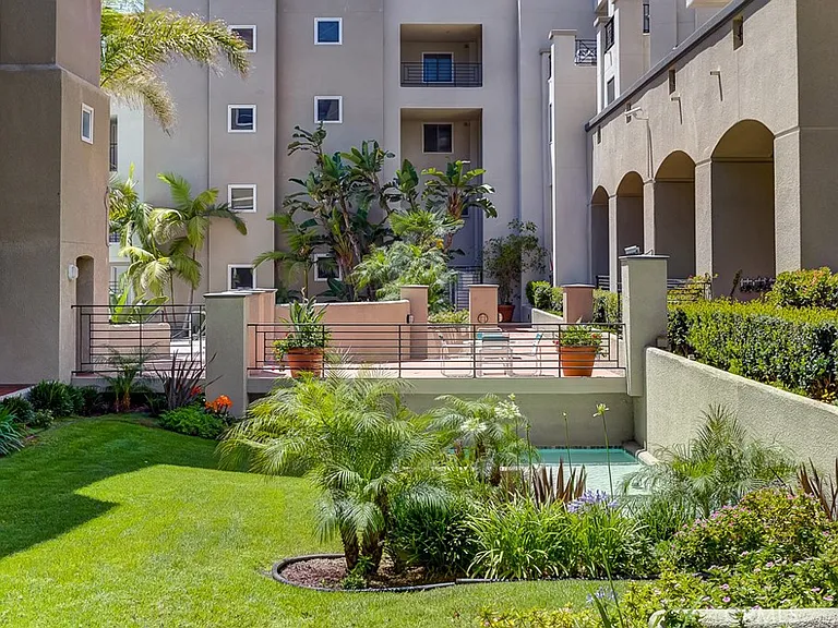 200 Pacific Coast Hwy #302 — Photo 23