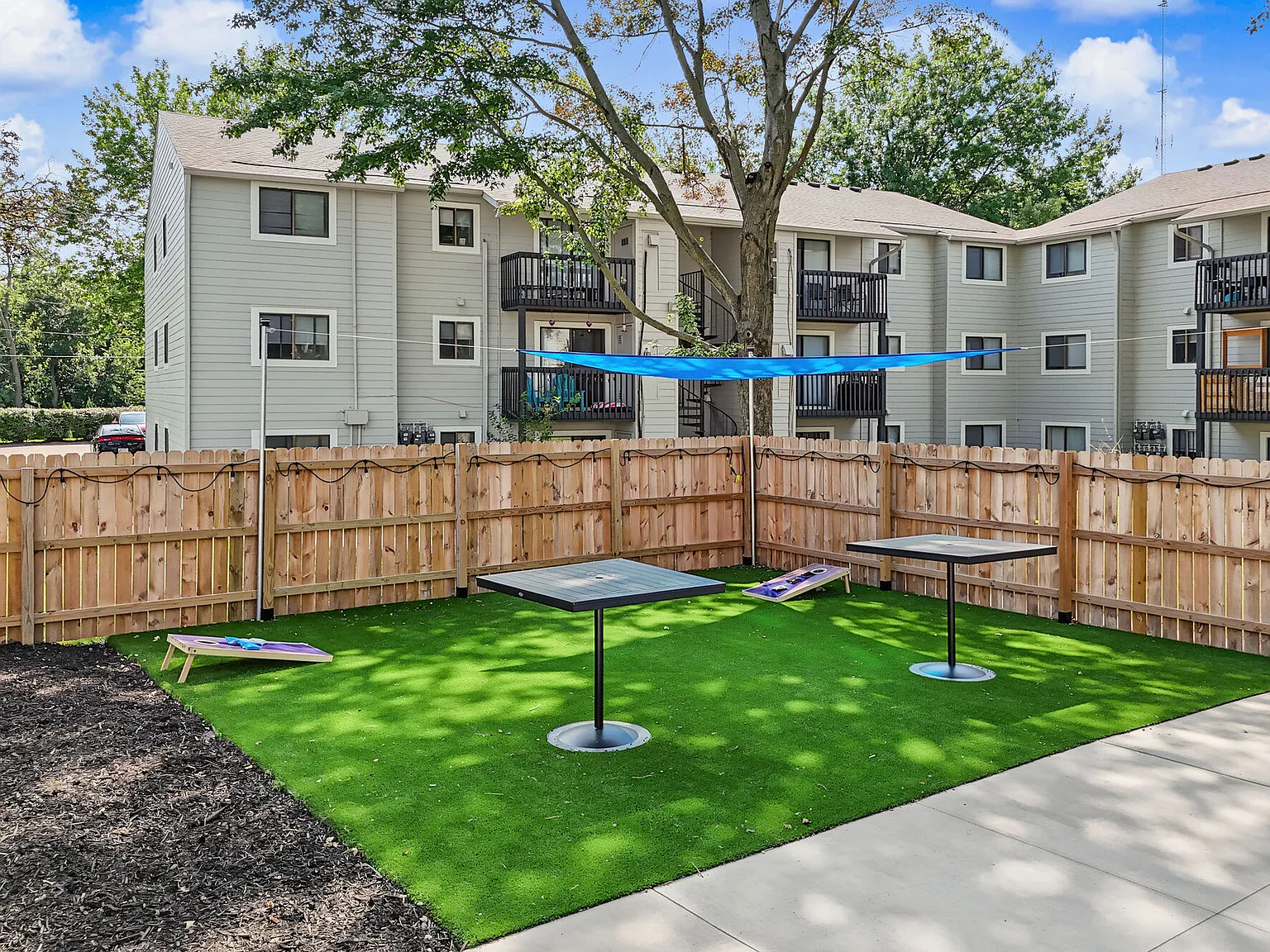 Rock Ridge Commons — Photo 1