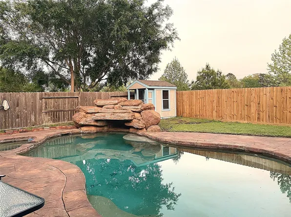 7710 Misty Fern Ct, Houston, TX 77095