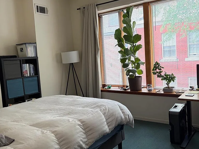 325 S Juniper 2nd Loop #2ND FLOOR — Photo 8