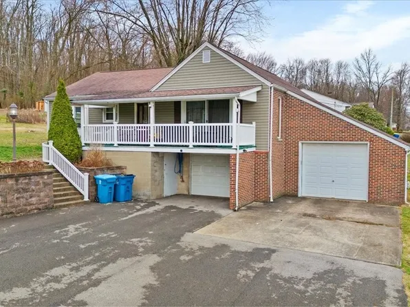 852 Melody Ln, New Castle, PA 16101