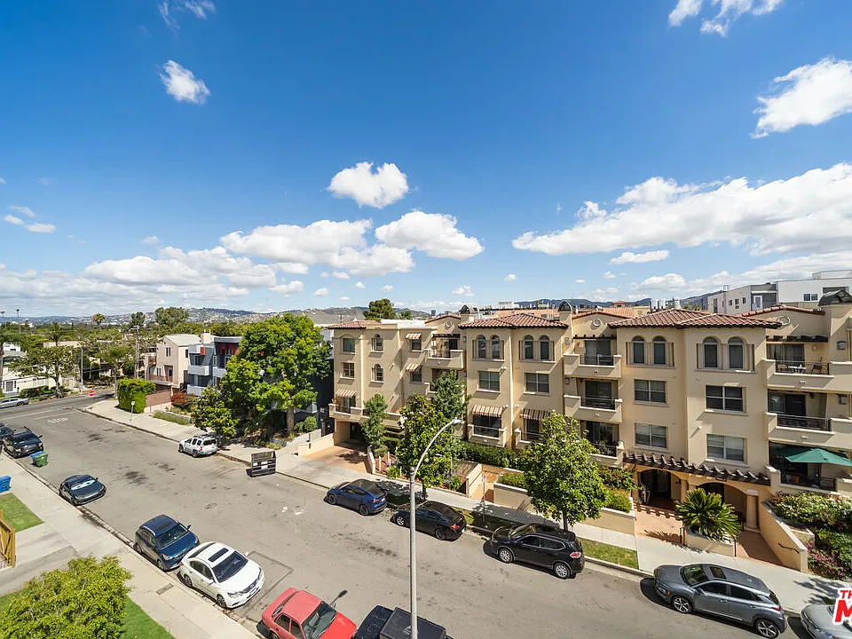 5030 Rosewood Ave #504
