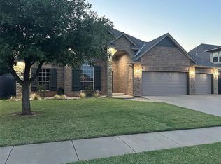 2009 Stony Brook Ln, Yukon, OK 73099