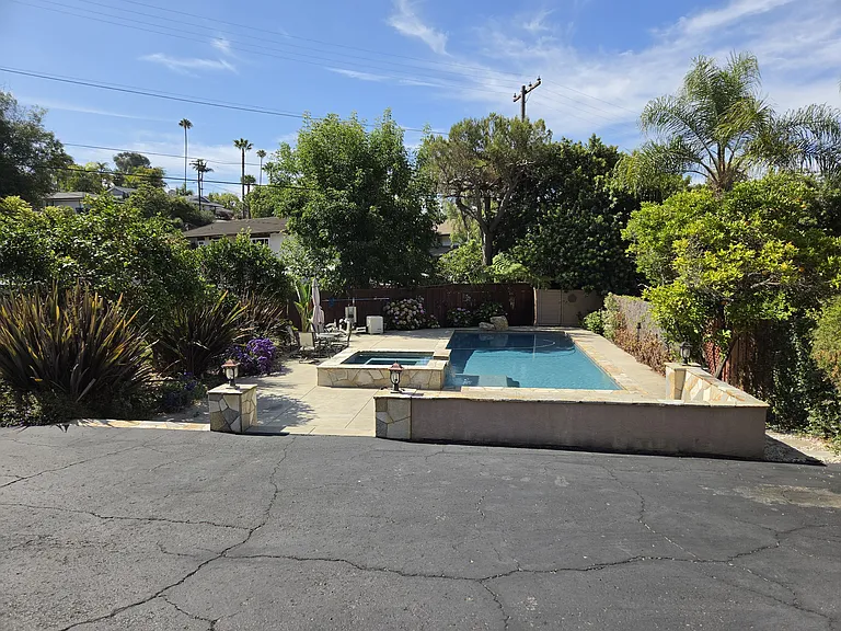 1037 Alta Vista Dr — Photo 77