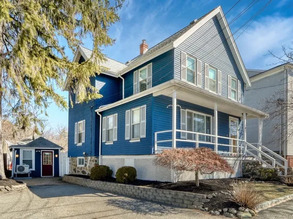 47 Sanford St, Melrose, MA 02176